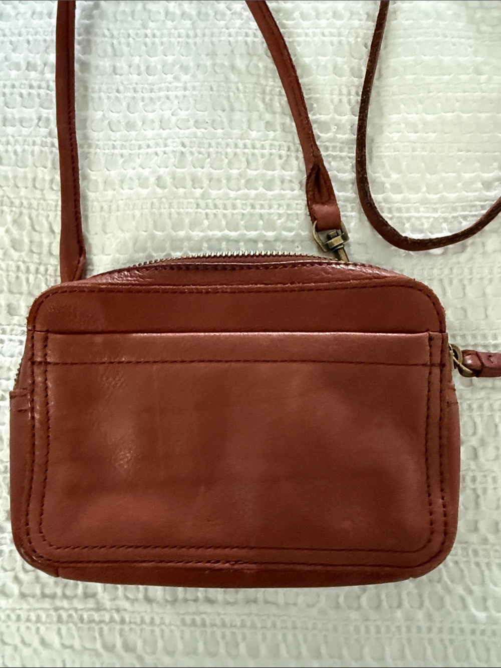 margot Burnt Orange Leather Crossbody with ID Window great condition - Picture 3 of 7